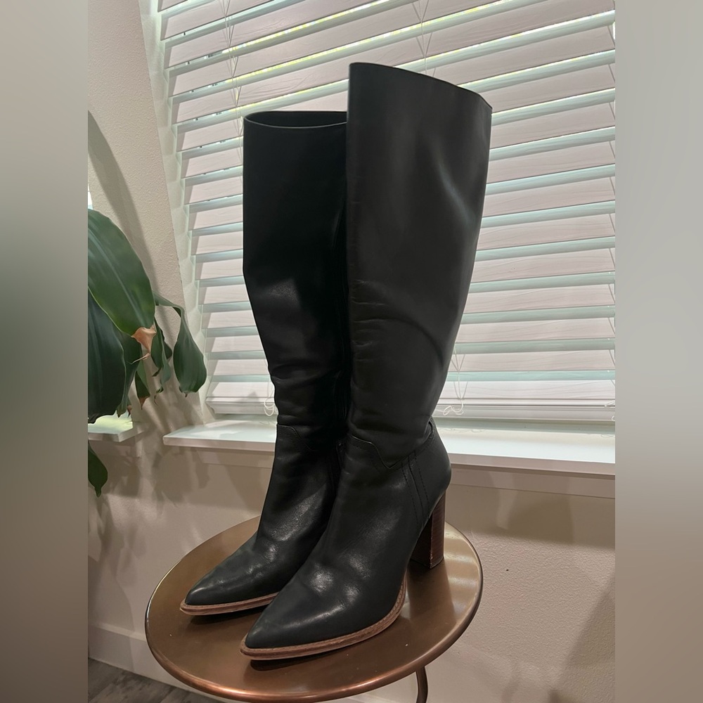 Vince Camuto Italian Leather women’s boots